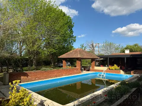 NOE. Venta casa 6 ambientes sobre lote de 2142m2 en Parque Sakura, Exaltacion de la Cruz