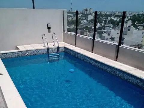 HERMOSO MONOAMBIENTE CON BALCÓN AL FRENTE . MUY AMPLIO Y LUMINOSO.