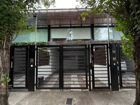 Uriburu 900