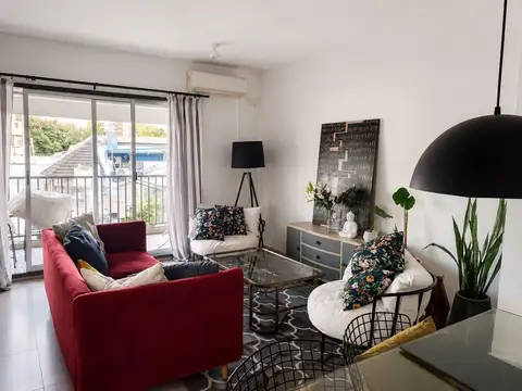 Venta de Departamento de 3 ambientes con cochera en Flores Norte