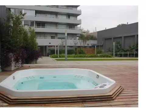 Departamento en Alquiler en Chacarita, USD 600