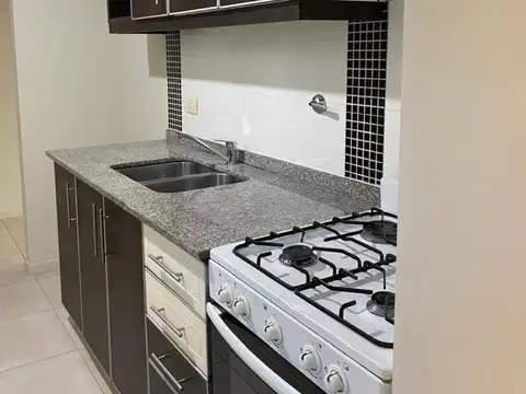Departamento en Alquiler en Villa Bosch, $ 650.000