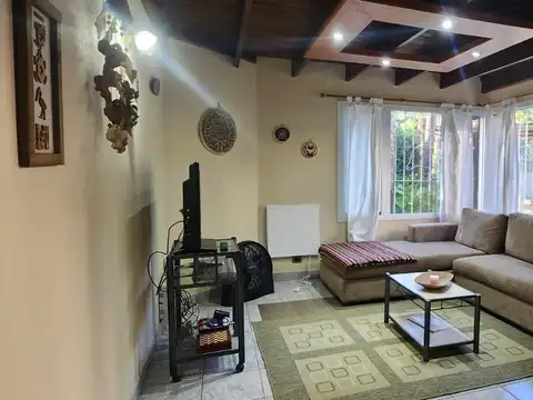 Casa en Venta con 4 cocheras