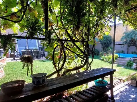 Casa 4 ambientes con 1 baño