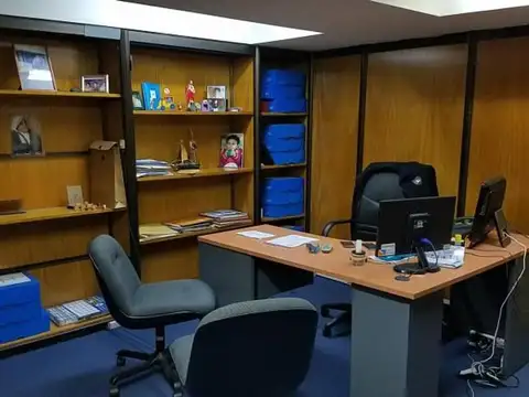 Oficina en Venta 50 años