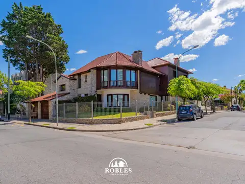 Residencia en el excelente entorno de Playa Grande