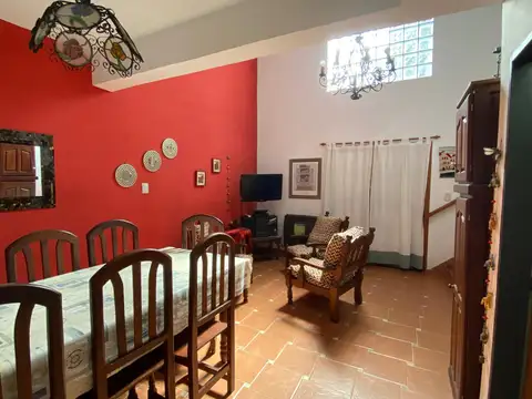 Depto Tipo Casa 4 ambientes con 2 baños