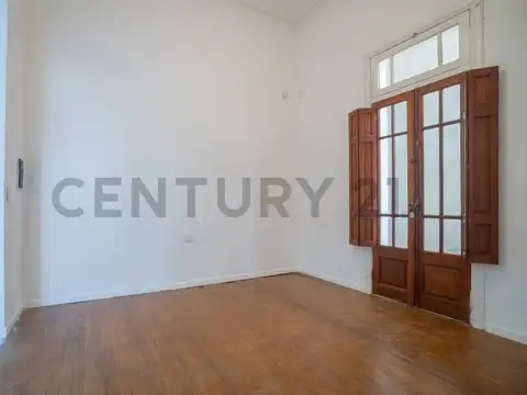 San Jeronimo 2400, Piso 0