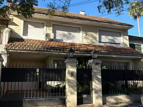 Chalet  5 Amb en Venta
