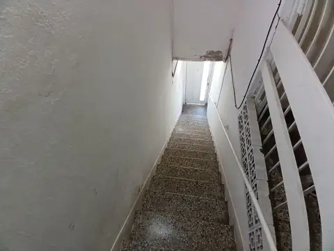 Mateo Echegaray 5100, Piso 1