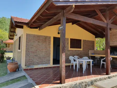 Casa 8 ambientes con 8 baños