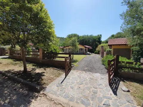 Cabañas en Venta – Santa Rosa Calamuchita, Cerca del Río y con Hermosa Vista. Cód (4206)