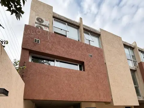 Alquiler Ph 4 Ambientes Con Cochera En Ituzaingo Norte