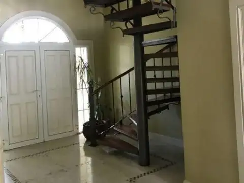 Casa en Venta al Este