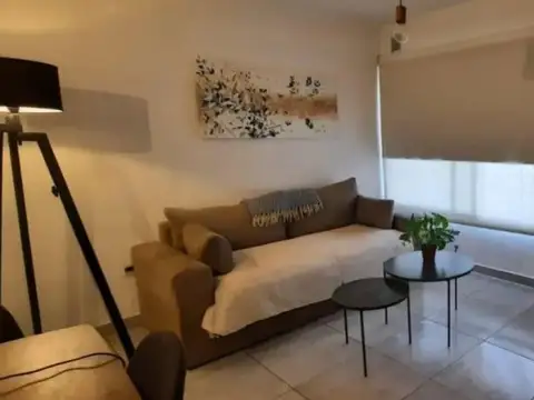 Joaquín V. González 900