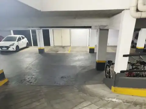 GARAJE EN VENTA PUNTA CARRETAS