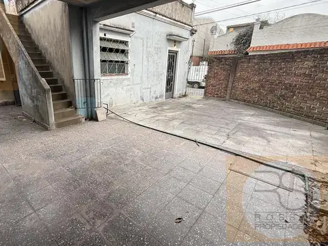 Casa 3 Ambientes a Reciclar - Villa Sarmiento