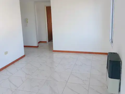 Departamento en Alquiler en Centro  - Campana, $ 700.000