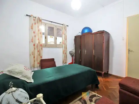 Venta Casa 2 Dorm (hasta 5 dorm) y Mono V Española