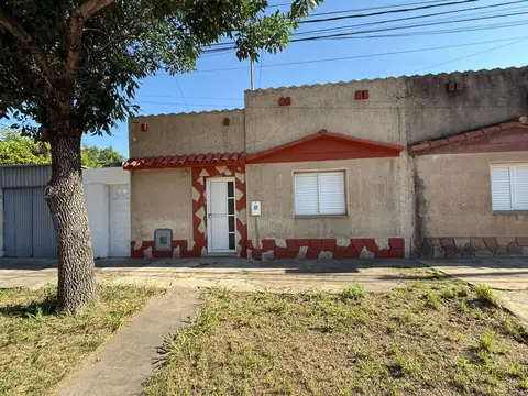 VENTA CASA 2 DORMITORIOS ZONA CENTRO