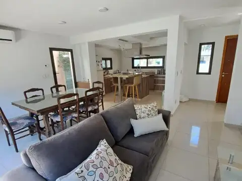 CASA AMOBLADA EN BARRIO PRIVADO - MAYOR DRUMMOND