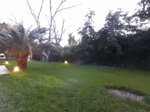 Imponente Chalet de 9 amb sobre Lote de 2.000 m2!