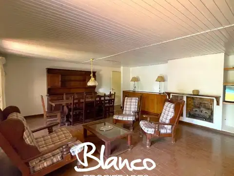 Robles del Monarca -