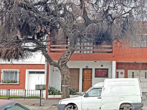 Depto Tipo Casa en Alquiler de 2 dormitorios