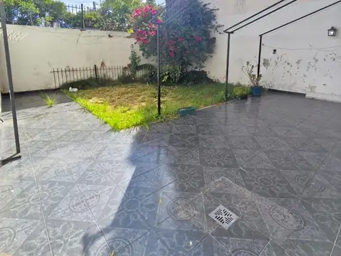 Sarmiento 1900, Piso PB