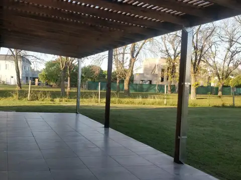 Casa en Venta en Pilar del Este - Santa Guadalupe, USD 220.000