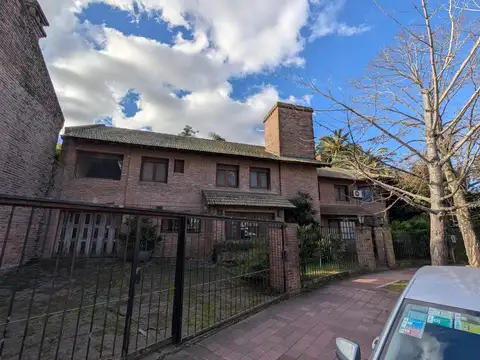 Casa en Venta en Acassuso Libertador  /  Solis, USD 890.000