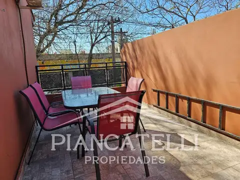 Casa 4 ambientes con 1 baño