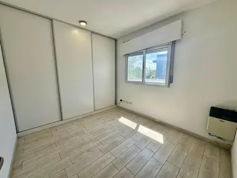 CASA 4 AMBIENTES EN ALQUILER EN CANNING CON PILETA