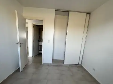 Departamento en Alquiler en Valle Cercano, $ 550.000