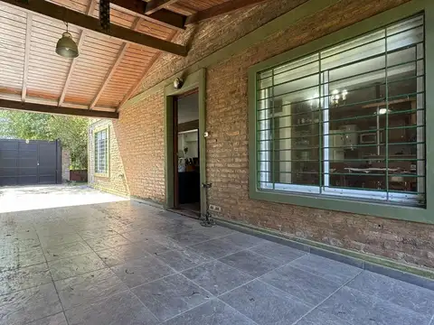 Casa 3 ambientes con 1 baño