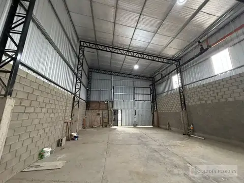 Galpon en Venta en Malvinas Argentinas, USD 320.000