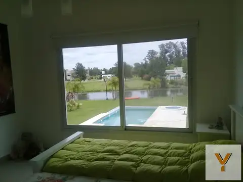 Casa en Venta en Coronel Brandsen, USD 390.000