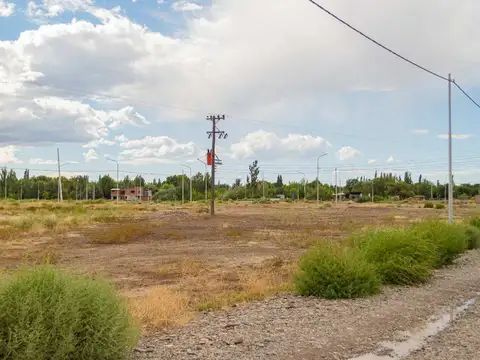 EN VENTA LOTE EN LA HERRADURA - POSESIÓN INMEDIATA