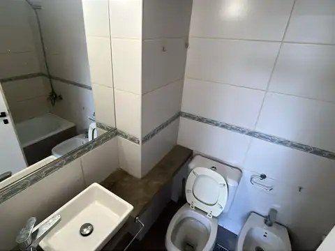 Departamento en Alquiler en Remedios de Escalada, $ 550.000