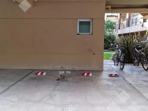 Departamento en Alquiler con 1 cocheras