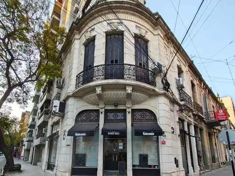 BUENOS AIRES 1300