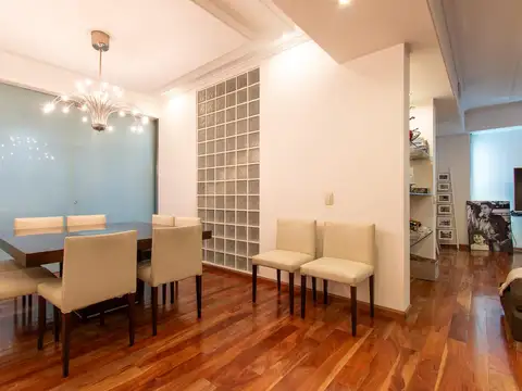 Casa 6 ambientes con 4 baños