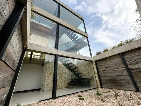Venta Casa Moderna A Estrenar Al Golf - Haras Santa María