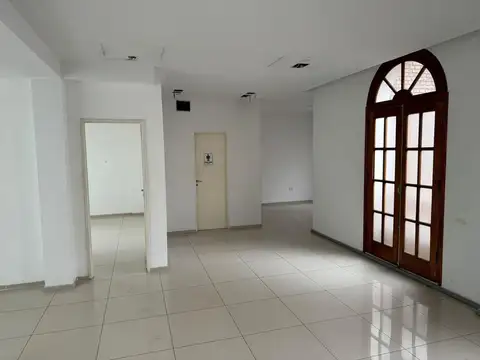 Belgrano 54 , Piso 1