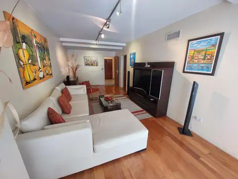 Departamento 5 ambientes con 4 baños