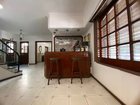 Venta Casa 6 Amb. Parque Chacabuco Terraza Pileta