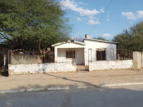 CASA EN VENTA -CLODOMIRA DEPARTAMENTO BANDA-