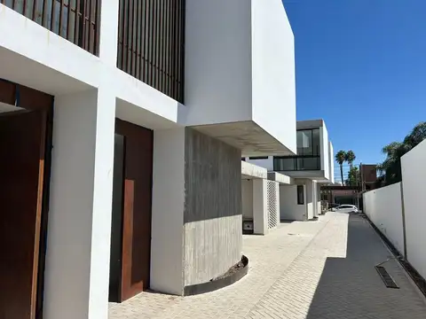 Depto Tipo Casa en Venta de 14 ambientes
