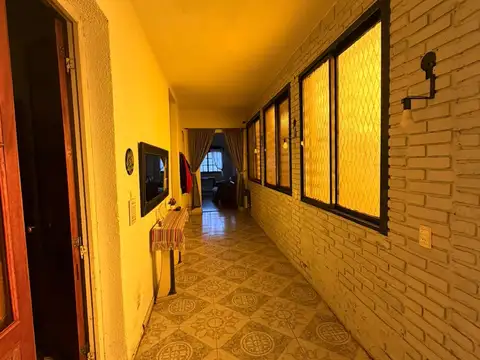 Casa 5 ambientes con 1 baño