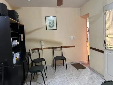 Oficina en Alquiler en Lomas De Zamora, $ 250.000